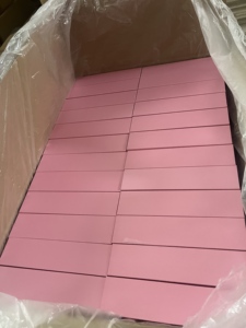 Boîte cadeau rose personnalisée avec fenêtre transparente et ruban, boîte d'emballage rigide magnétique pour cosmétiques et cadeaux - Product Image 2