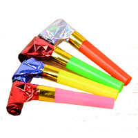 Papier d'or pour enfants soufflant Dragon jouet en plastique corne accessoires de fête d'anniversaire petit rouleau de sifflet Diwali emballé dans un sac