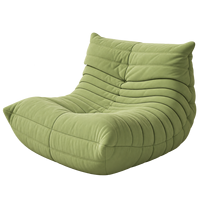 Canapé compressé respirant en faux daim vert matcha, sans accoudoirs, avec dossier matelassé à niveaux, garnissage généreux et assise spacieuse