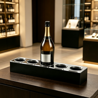 Présentoir à vin en acrylique durable personnalisé avec base à 5 trous pour bouteilles, idéal pour la vente en gros et le stockage