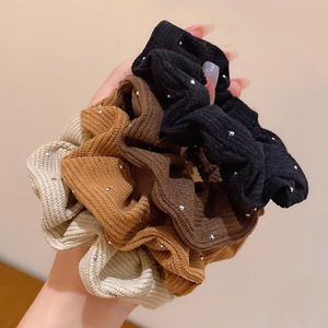 Élastique à cheveux style coréen marron avec strass, accessoire pour queue de cheval pour femme, usage quotidien, scrunchie en tissu élastique - Product Image 2