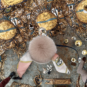 Handmade Thiết Kế Sang Trọng Sang Trọng Móc Chìa Khóa Mới Pompoms Bow Móc Chìa Khóa Túi Quyến Rũ Mặt Dây Chuyền Vòng Tay & Xe Móc Khóa Khăn - Product Image 2