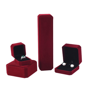 High-grade Jewelry Box <strong>Vintage</strong> Velvet Ring Necklace Pendant Packaging Portable Jewelry Display <strong>Boxes</strong> - Product Image 4