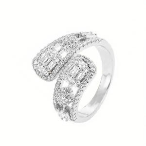 Anello in Oro Bianco con Diamante Taglio Smeraldo Colore G Naturale Gioiello di Fidanzamento per Donna - Product Image 2