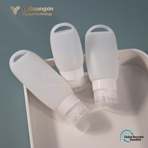 Juego de Botellas de Viaje de Silicona Portátiles de 60 ml, Contenedor Compacto para Desinfectante de Manos con Gancho de Mosquetón para Artículos de Aseo y Uso en Exteriores - Product Image 5