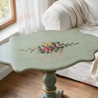 Table d'appoint étroite peinte à la main, finition vert clair avec bordure dorée, 24 pouces de haut, table d'appoint vintage à accents floraux pour salon