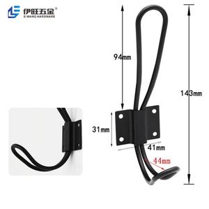 Ganchos de Pared Metálicos Resistentes Negros EWANG para Colgar Ropa y Sombreros - Product Image 3