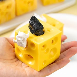 Jouet de simulation alimentaire Jincan, souris de décompression creuse en forme de fromage, petit cadeau, vente en gros d'usine de jouets pour enfants - Product Image 2