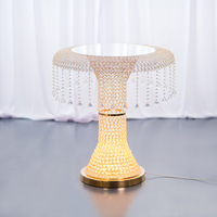 Support à gâteau moderne de luxe en métal doré et cristal LEXI pour décorations de mariage et d'anniversaire romantiques avec livraison rapide