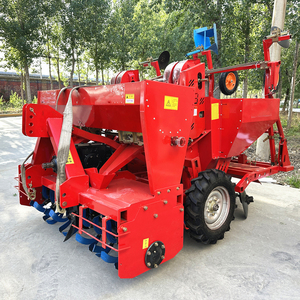 Plantador de <span class=keywords><strong>patatas</strong></span> de 4 filas con máquina integrada de mulching de película de fertilización de timón rotativo - Product Image 1