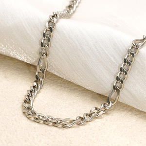 Collier chaîne cubaine pour femmes et hommes, en acier inoxydable, poli des deux côtés, hypoallergénique - Product Image 5