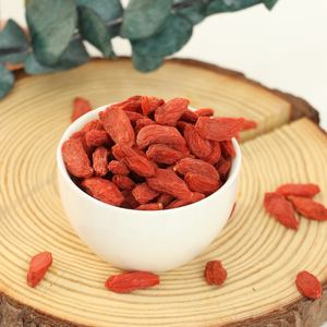 Fabrika doğrudan organik Ningxia ilk bitki <span class=keywords><strong>100%</strong></span> doğal Premium tatlı kurutulmuş <span class=keywords><strong>Goji</strong></span> meyveleri su korunmuş toplu çay gıda maddesi - Product Image 1