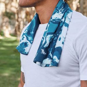 Toalla de Playa Personalizada con Diseño Gratuito, Microfibra Súper Suave, Deportes Acuáticos de Verano, Toalla de Microfibra de Secado Rápido para Adultos, Toalla Refrescante para Mascotas - Product Image 4