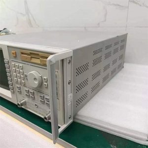 เครื่องวิเคราะห์เครือข่าย8714ES Agilent RF อินเตอร์เฟซ GPIB จอแสดงผล LCD แหล่งกำเนิดของสหรัฐอเมริกา - Product Image 1