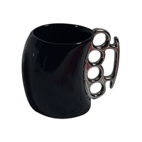 Tasse en céramique anti-explosion à motif dessin animé, avec poignée en forme de poing, corps courbé de couleur unie, forme irrégulière, résistante aux hautes températures et utilisable au micro-ondes