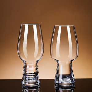 Verres à bière soufflés à la main avec logo personnalisé, verres à vin de football mondial, ensemble de verres à bière pas chers, verres à bière Pilsner artisanaux transparents – Vente en gros - Product Image 4