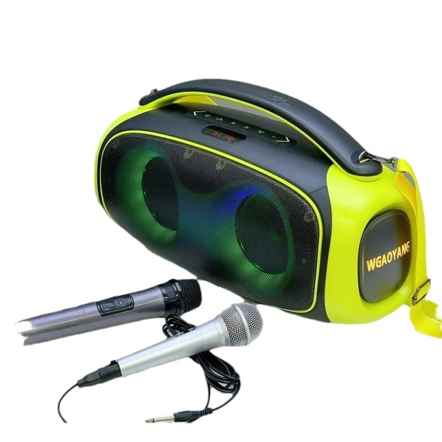 New Outdoor Portable Handheld for Wireless Speaker with RGB Light IPX4 Waterproof 2000-3000mAh Battery 5-10W Output