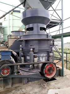 Concasseur à cône hydraulique multicylindre HPT, alimentation 330 mm, capacité de 50 à 1200 TPH, machine de concassage de pierres pour l'exploitation minière et la production <span class=keywords><strong>d</strong></span>'agrégats - Product Image 6