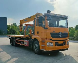 Camion de remorquage polyvalent et robuste avec système de grue intégré - Product Image 1