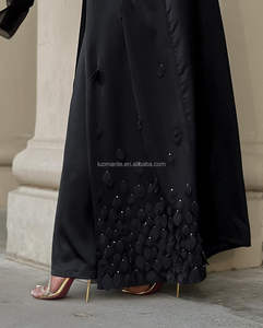 Fabricant d'Abaya, Abaya Islamique Musulmane Unique Personnalisée, Abaya Noire Brillante pour Femmes - Product Image 3