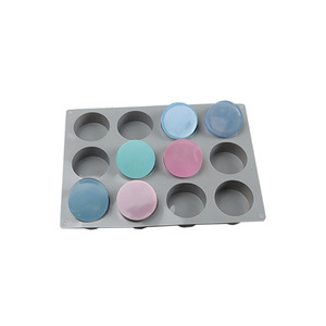 <span class=keywords><strong>Moule</strong></span> en silicone cylindrique à 12 cavités pour bombes de bain, tablettes, barres de lotion, bougies en cire d'abeille et savons ronds faits à la main - Product Image 3