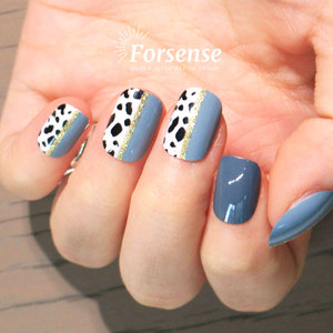 Etiqueta privada Impresión <span class=keywords><strong>de</strong></span> media <span class=keywords><strong>vaca</strong></span> Azul <span class=keywords><strong>Uñas</strong></span> postizas Arte cuadrado <span class=keywords><strong>Uñas</strong></span> postizas <span class=keywords><strong>cortas</strong></span> con pegamento Brillo Prensa en puntas <span class=keywords><strong>de</strong></span> <span class=keywords><strong>uñas</strong></span> Proveedor mayorista - Product Image 4