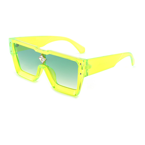 Nouvelles lunettes de soleil tendance pour femmes, style carré, monture large, dessus plat, design monobloc, en stock - Product Image 6