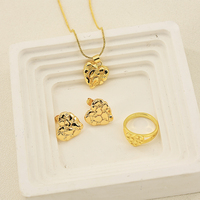 Collier et boucles d'oreilles personnalisés en chaîne, cœur en acier inoxydable plaqué or, bague délicate personnalisée, ensemble de bijoux mignons pour femmes, vente en gros