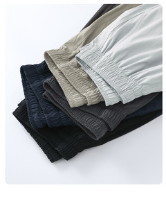 Shorts d'été décontractés pour hommes, séchage rapide, résistants à l'eau, extensibles dans quatre directions, légers, taille élastique, design cinq points, motif uni - Product Image 6