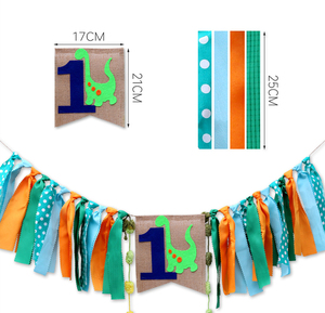 Kit Decorazioni per Primo Compleanno a Tema Dinosauri Pafu, Include un Topper per Torta, Grazioso Papillon in Feltro e un Banner per Seggiolone in Iuta - Product Image 4
