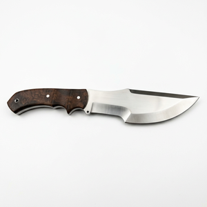 Outil utilitaire extérieur robuste personnalisé avec manche en bois - Product Image 1