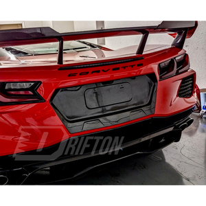 Cache-plaque d'immatriculation arrière en fibre de carbone Drifton pour Chevrolet Corvette C8 Stingray Z51 2020-2026 - Product Image 2