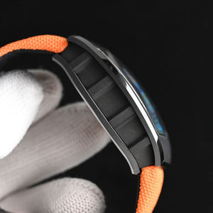 Montre mécanique squelette de style RM haut de gamme unisexe, art graffiti, mouvement ajouré coloré, boîtier en fibre de carbone de haute qualité, bracelet en caoutchouc - Product Image 6