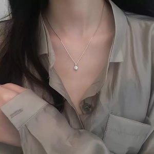 Collier pendentif boule de cristal en cuivre pour femme, chaîne fine, bijoux élégants et délicats pour tous les jours, fête ou cadeau - Product Image 2