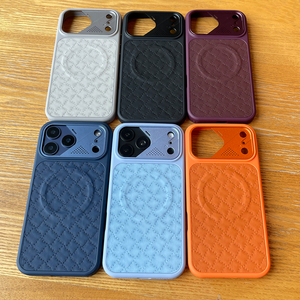 Étui de téléphone matelassé magnétique en cuir PU anti-chute avec protection d'objectif, très populaire, pour iPhone 17 Pro Max - Product Image 2