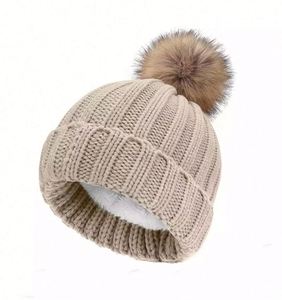 Gorros de Invierno Cálidos para Mujer, de Moda, con Pompones, Forro Polar Tejido, Venta al por Mayor en Stock - Product Image 6