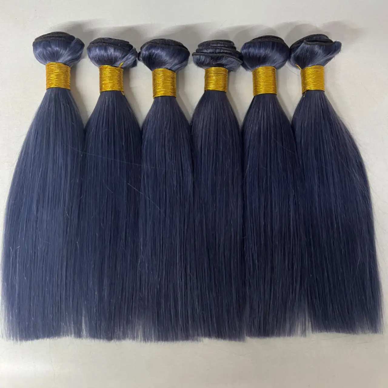 Vorfarbiges blaues glattes Haar Bündel Remy brasilianische #350 4 27 30 33 99J 100% menschliches Haar Körperwellen-Haar-Vorwurf