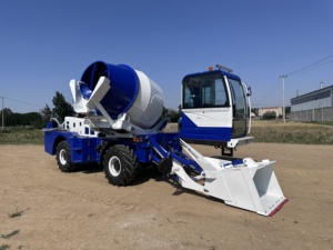 Autobetoniera Autocaricante per Edilizia, Macchina Versatile per Miscelazione del Calcestruzzo per Lavori di Costruzione - Product Image 2