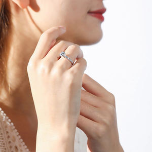 Bague de mariage en or 18 carats avec diamant Bague de fiançailles en diamant de laboratoire blanc - Product Image 5