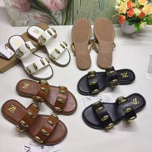 Zapatos Casuales de Mujer, <span class=keywords><strong>Sandalias</strong></span> de Moda con Decoración Metálica, Pantuflas Planas para Mujer, <span class=keywords><strong>Sandalias</strong></span> Modernas para Mujer - Product Image 2