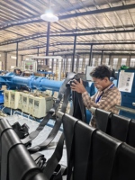 Exportateur du Cambodge propose des genouillères en mousse NBR écologiques, épaisseur 8 mm, haute densité, ajustement universel, couleur et logo personnalisés pour la marque