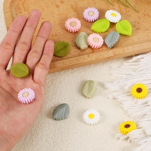 Daisy Leaves Knitting Needles Point Protectors Colorful Knitting Needle Caps for Knitting <b>Sewing</b> - Product Image 3