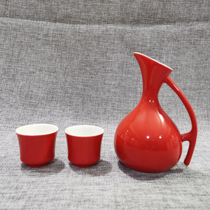 Juego de Jarra de Vino de Cerámica, Porcelana Roja, 200 ml, Apto para Lavavajillas, Juego para Servir Bebidas - Product Image 1