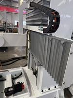 Máquina de Grabado y Fresado CNC Vertical de 5 Ejes Rongchi, Conexión de 5 Ejes para Espuma, Madera, Moldes y Materiales Compuestos