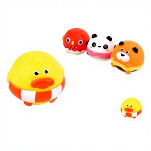 Juego de Cuatro Pelotas de Animales de Peluche de Ocho por Seis Centímetros - Product Image 1