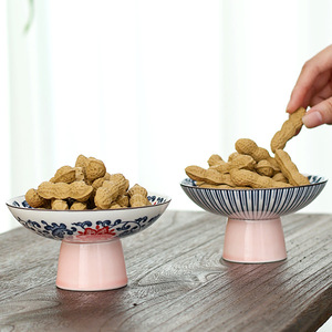 Assiette à fruits en porcelaine bleue et blanche, ronde, en céramique, pour servir des collations, pour la maison, les fêtes, style rétro luxueux - Product Image 1