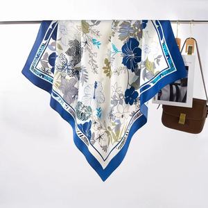 Écharpe en soie twill en gros, imprimée sur mesure par un designer, écharpe de tête de 35 pouces, écharpes ethniques, châles pour femmes, élégante, de haute qualité - Product Image 2
