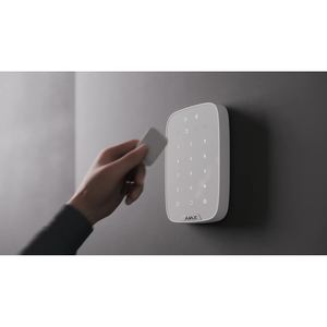 Clavier tactile sans fil Ajax Keypad Plus 868Mhz pour systèmes d'alarme avec télécommande via application - Product Image 3