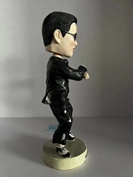 Figurine de danse en résine de style chibi - Personnage de dessin animé à collectionner, cadeau pour les fans de musique et de danse pour la décoration de la maison ou du bureau