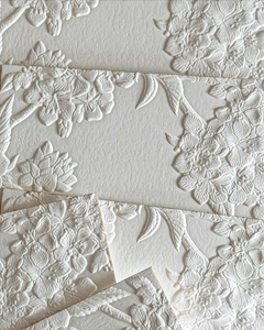 Lüks, Üst Düzey, Özel Tasarım Pamuklu Kağıt, Çiçek Desenli, Kabartmalı, 3D Gövdeyle İşlenmiş Düğün Davetiyesi Kartları - Product Image 5